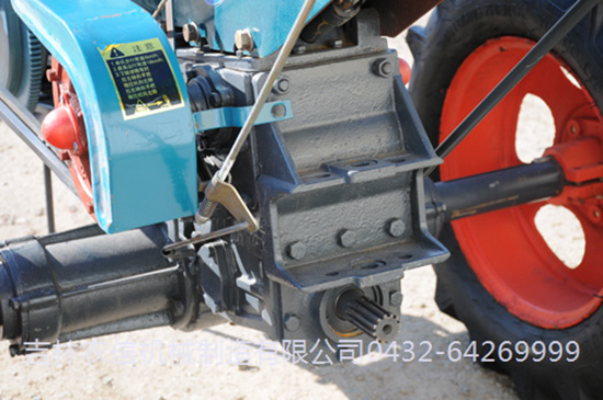 NX181型四(sì)驅手扶拖拉(lā)機