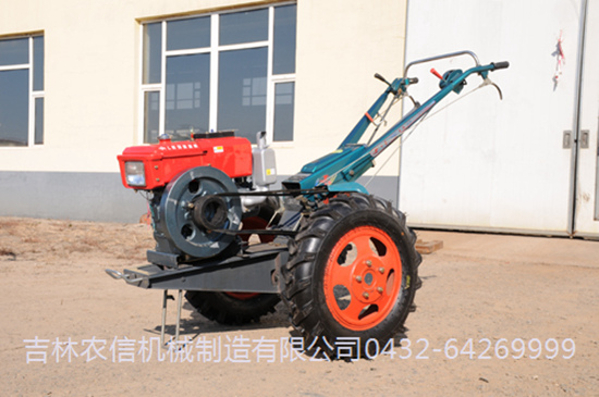 NX101型四(si)驅手扶拖拉機